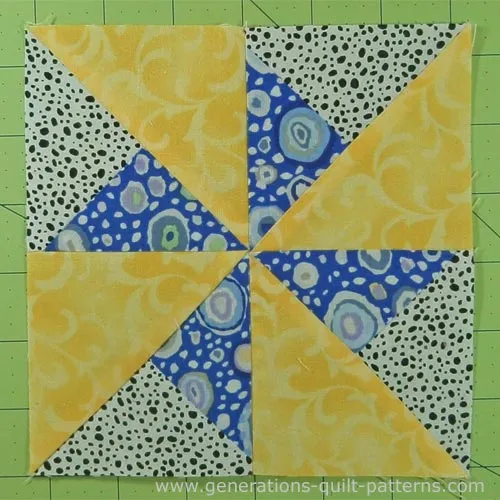 Double Pinwheel Quilt Block – Free Pattern