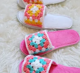 Easy Crochet Slippers with Soles – Free Pattern
