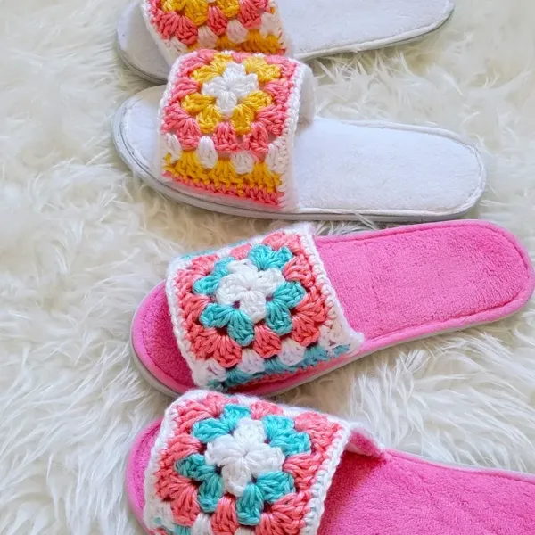 Easy Crochet Slippers with Soles – Free Pattern